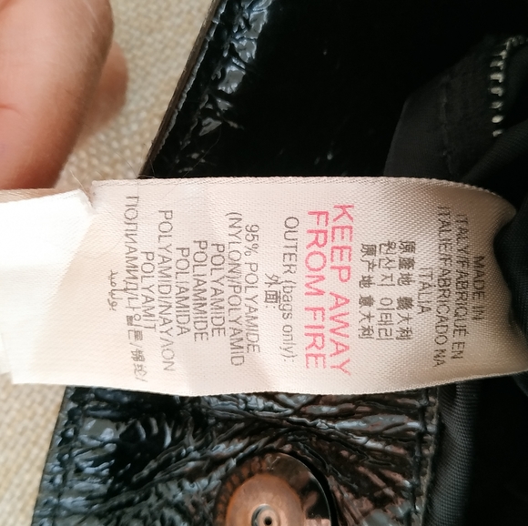 Burberry Black and White Shoulder Bag - Picture 17 of 17